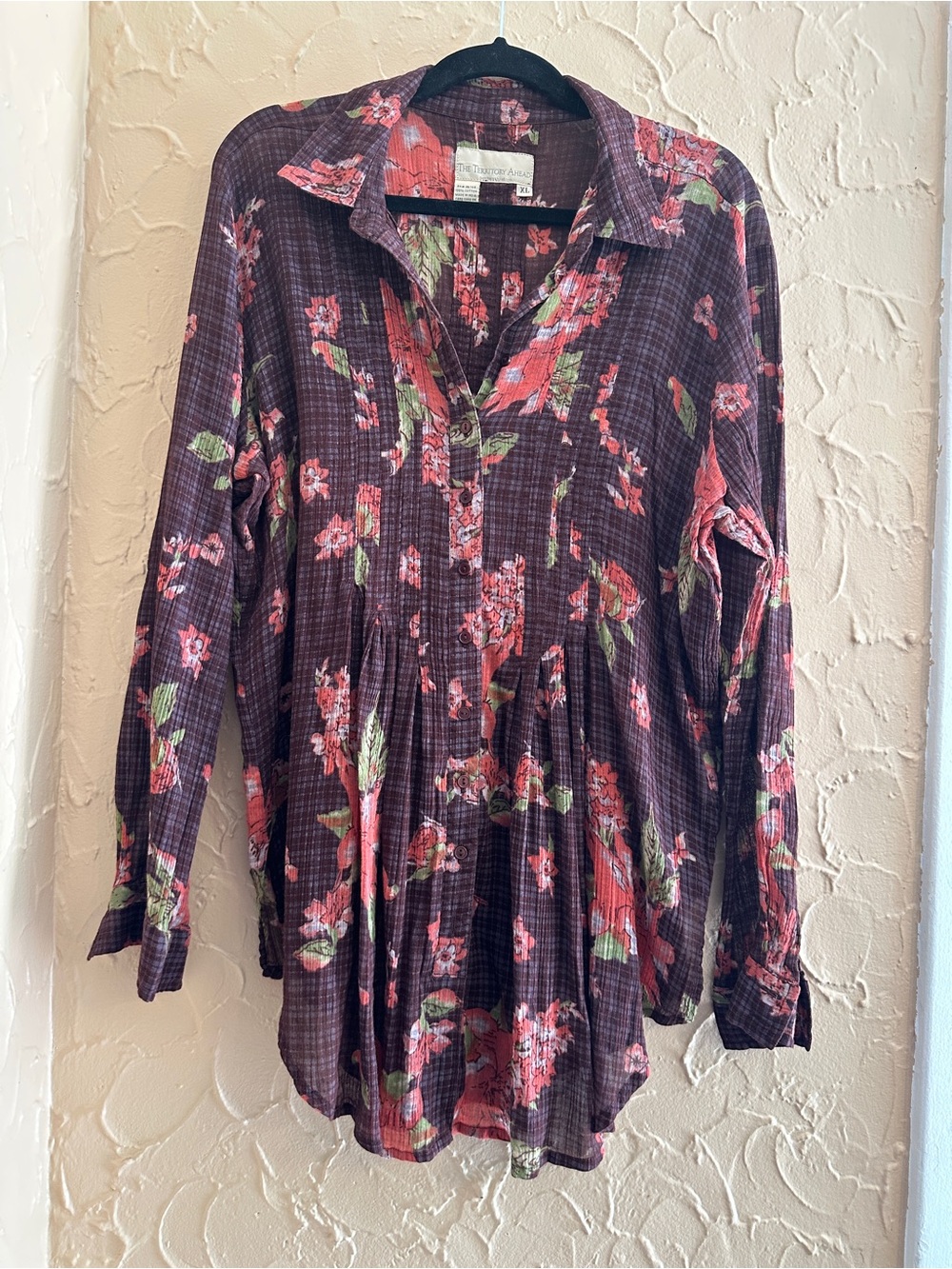 The Territory Ahead Floral Plaid Long-Sleeve Tunic - Plum, Pink, Green